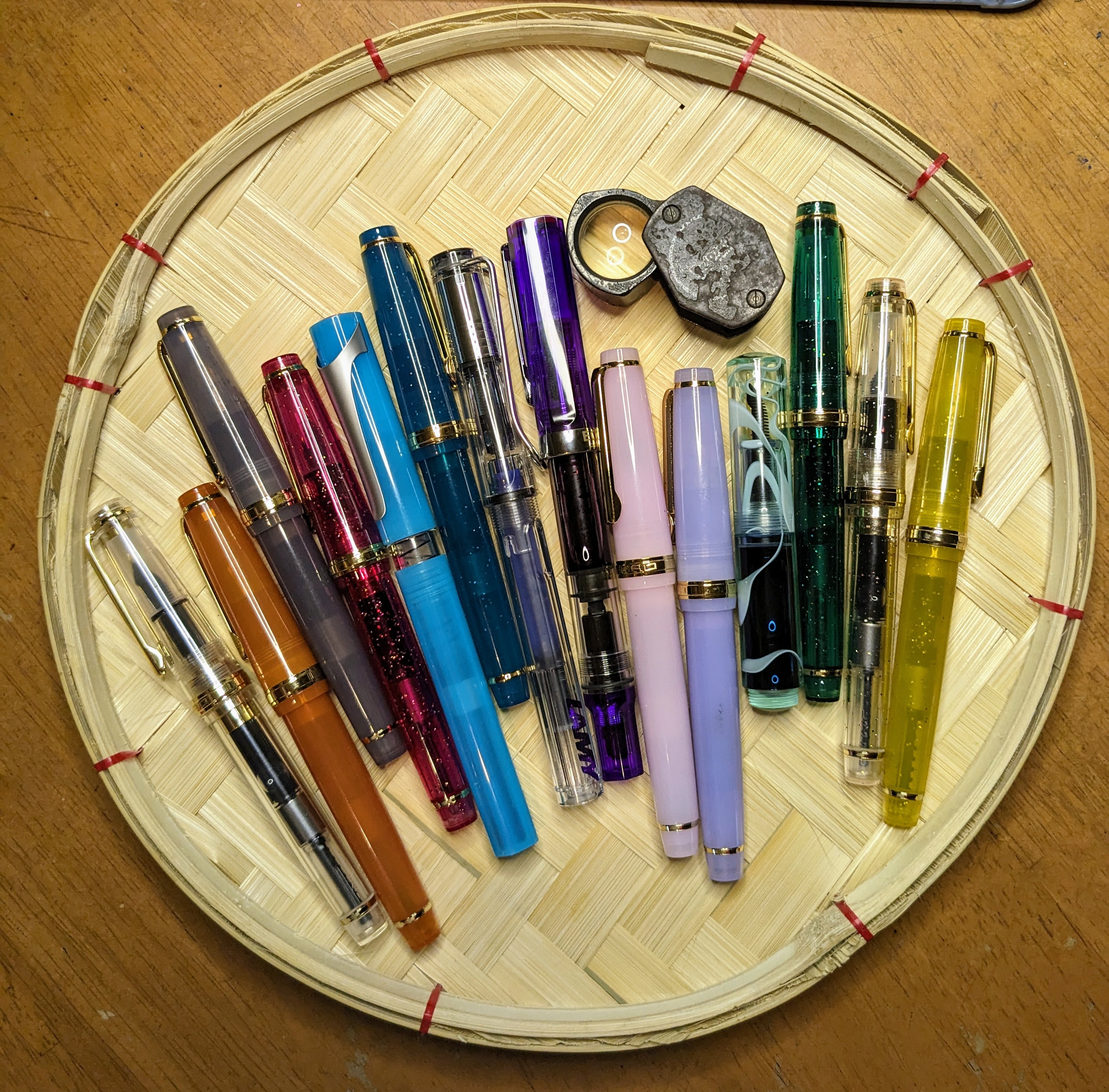 Japanese vs Western Fountain Pen Nibs - The Goulet Pen Company